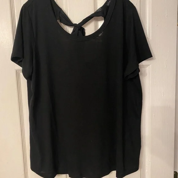 Black Tee with blue embroidery - Picture 3 of 3